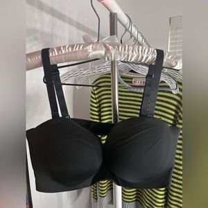 H&M black Adjustable padded seamless no-wire balconate bra, removable straps